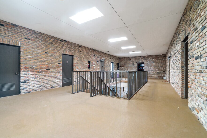 More Photos Of 3003 S Congress Ave, Lake Worth Medical For Sale