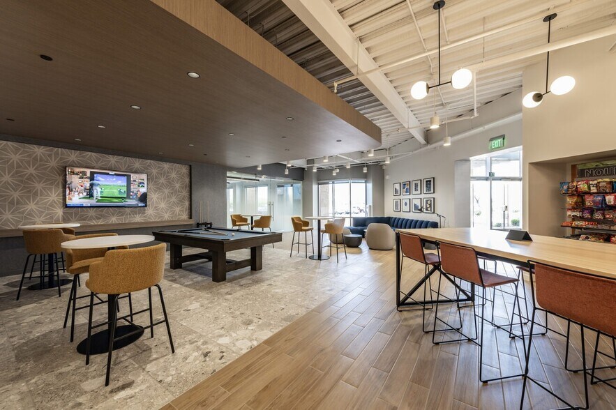 More Photos Of 9200 E Pima Center, Scottsdale Unknown For Lease