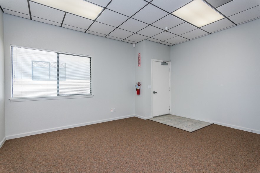 More Photos Of 5955 Capistrano Ave, Atascadero Office For Lease