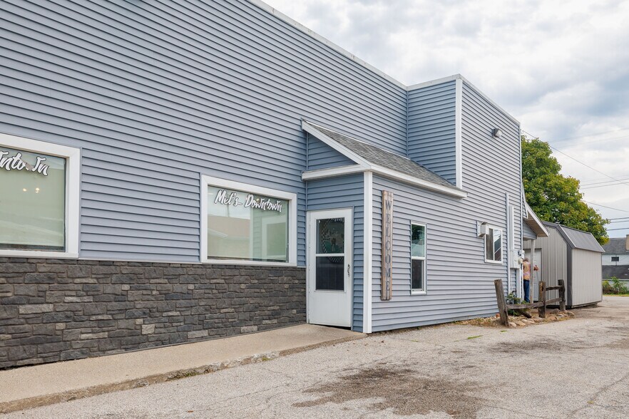 More Photos Of 215 E State St, Morocco Restaurant For Sale