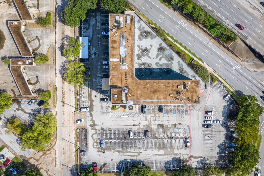 More Photos Of 12605 East Fwy, Houston Office For Lease