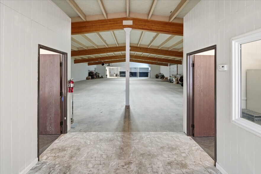 More Photos Of 735 Stocker Rd, Big Bear Lake Storefront Retail Office For Sale