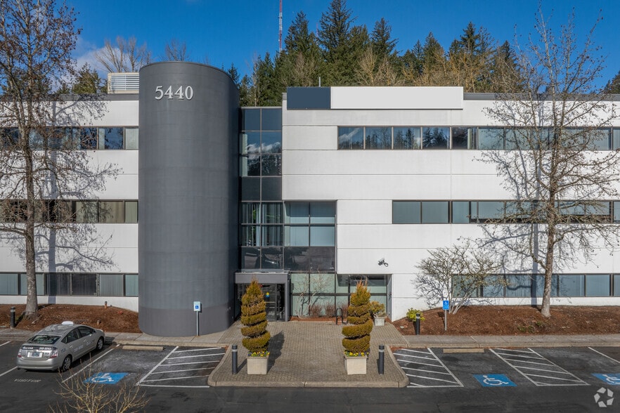 More Photos Of 5440 SW Westgate Dr, Portland Medical For Lease