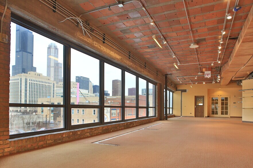 More Photos Of 557 W Polk St, Chicago Research And Development For Lease