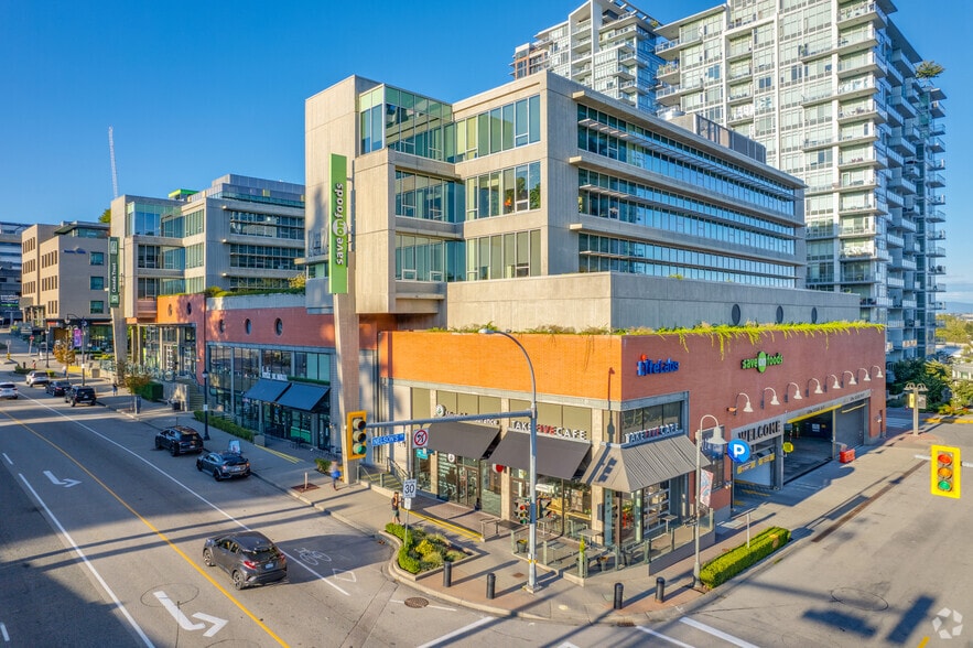 More Photos Of 233 Nelson's Cres, New Westminster Office For Sale