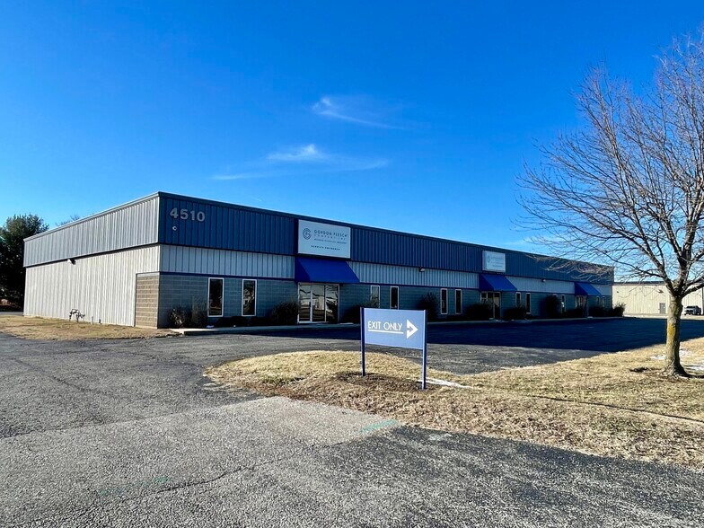 More Photos Of 4510-4520 Progress Dr, Columbus Warehouse For Lease