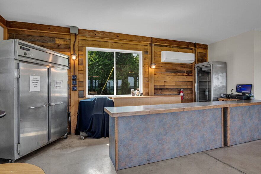 More Photos Of 3 Orchard Rd, Liverpool Winery Vineyard For Sale