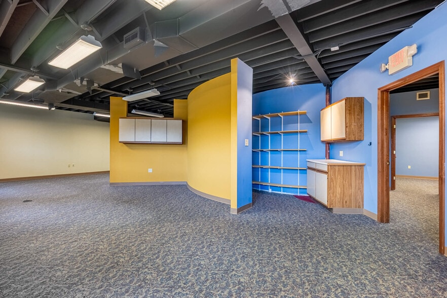 More Photos Of 5600 Kentshire Dr, Dayton Loft Creative Space For Lease