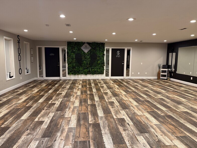 More Photos Of 210 3rd St N, Waite Park Flex For Sale