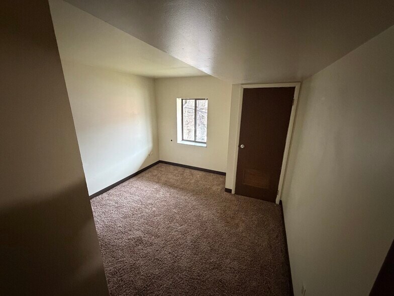 More Photos Of 200 Electric Ave, East Pittsburgh Apartments For Sale