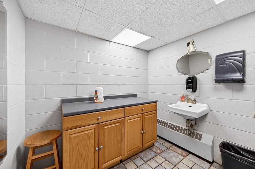 More Photos Of 7 Hackett Dr, Tonawanda Industrial For Sale