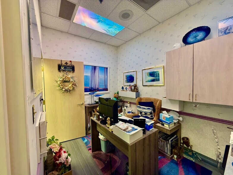 More Photos Of 1725 Western Ave, Findlay Medical For Sale