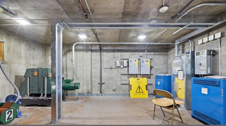 More Photos Of 300 E Collins Dr, Casper Apartments For Sale