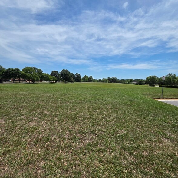 More Photos Of 633 Independence Pkwy, Chesapeake Land For Sale