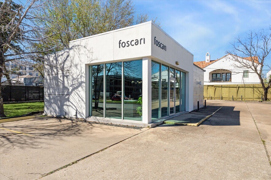 Primary Photo Of 2226 Richmond Ave, Houston Freestanding For Sale