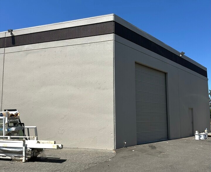 More Photos Of 803 Vaca Valley Pky, Vacaville Warehouse For Lease