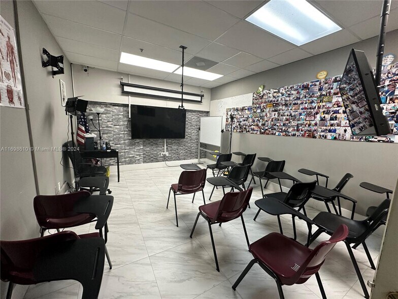 More Photos Of 7500 NW 25th St, Miami Refrigeration Cold Storage For Sale