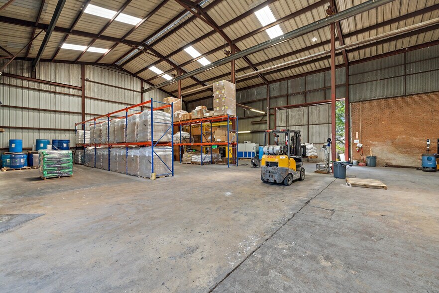 More Photos Of 116 Hoxie St, Coupland General Retail For Sale