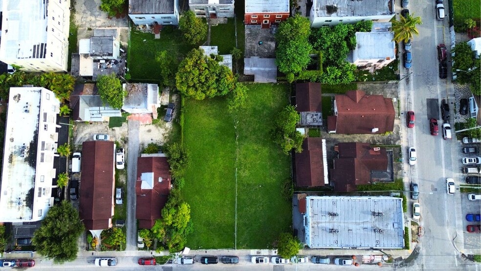More Photos Of 972 SW 3rd St, Miami Land For Sale