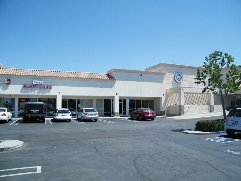 More Photos Of 210 E Stetson Ave, Hemet Supermarket For Lease
