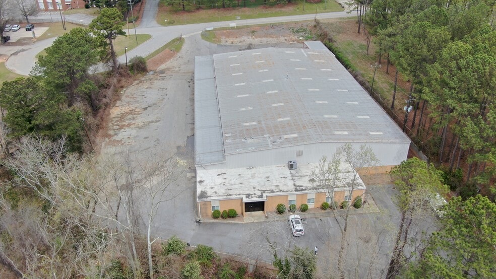 More Photos Of 4410 Wendell Dr SW, Atlanta Warehouse For Sale