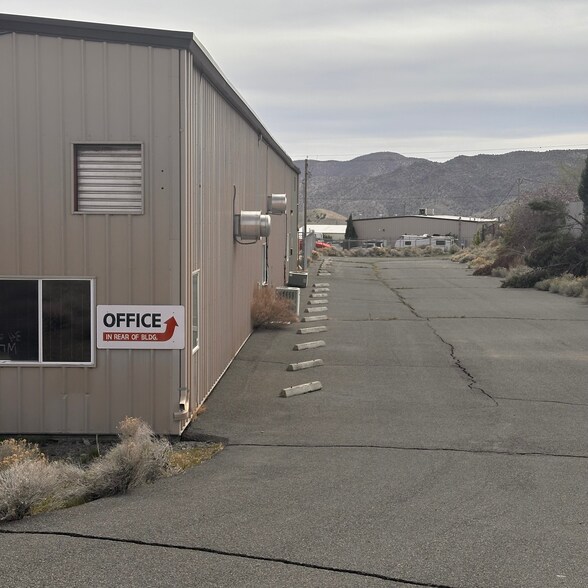 More Photos Of 45 Stokes Dr, Carson City Warehouse For Lease