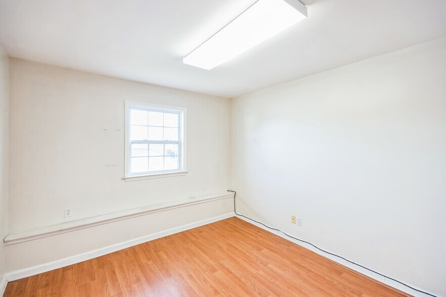 More Photos Of 6 Spring St, Jamesburg Warehouse For Sale