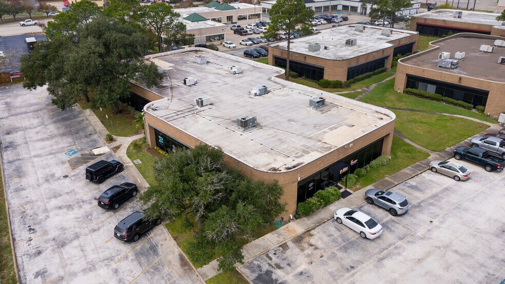 More Photos Of 25307 I-45, Spring Medical For Lease