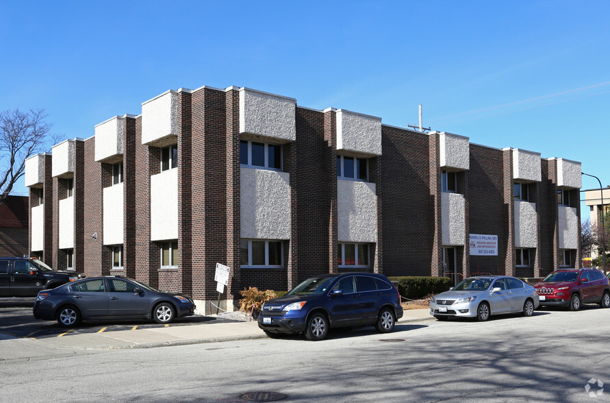 Primary Photo Of 601 W Central Rd, Mount Prospect Medical For Lease