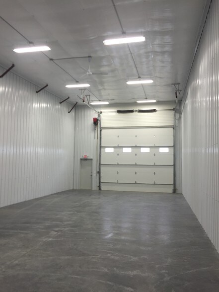 More Photos Of 711 Blackhawk St, Billings Service For Lease
