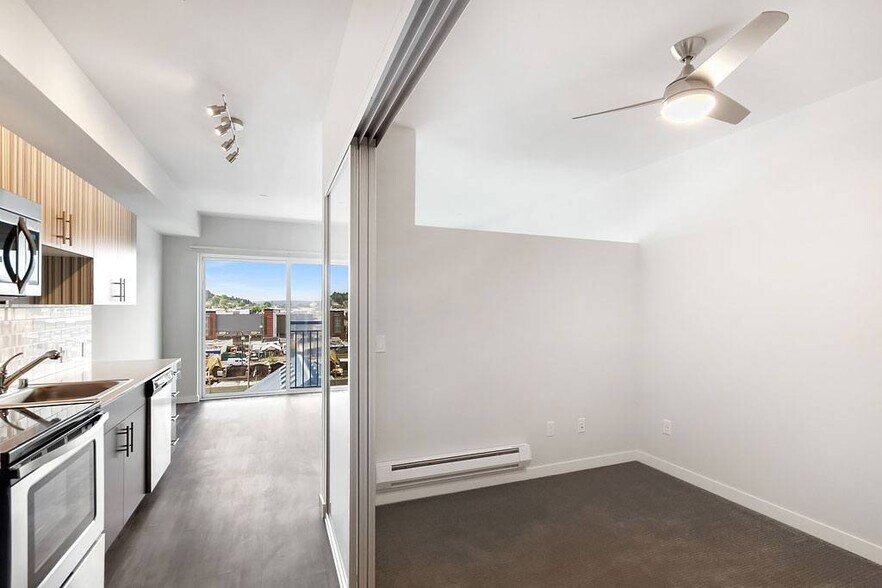 More Photos Of 1516 NW 51st St, Seattle Apartments For Sale