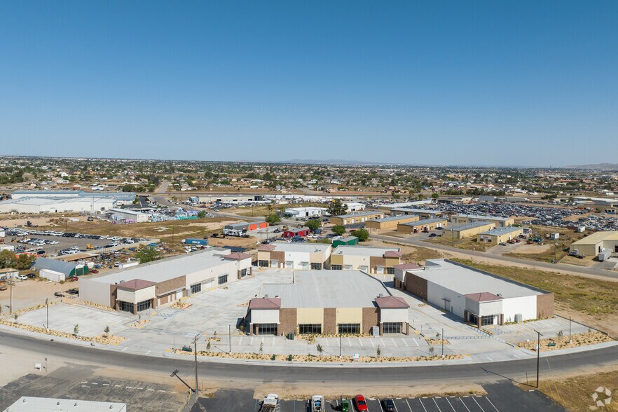 Primary Photo Of 17380 Darwin Ave, Hesperia Unknown For Lease