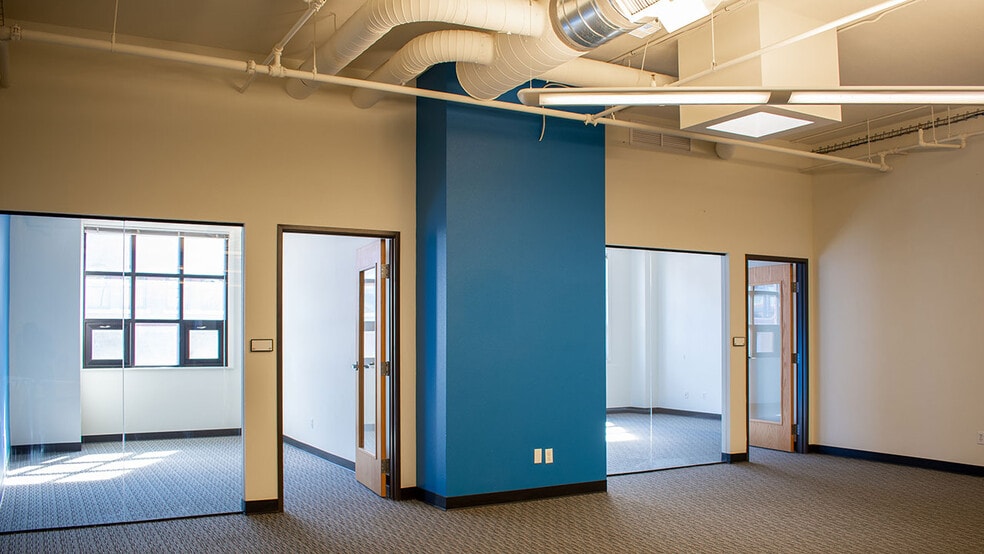 More Photos Of 1615 Pearl St, Boulder Office For Lease