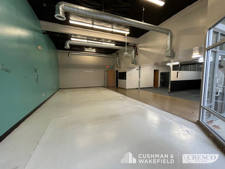 More Photos Of 19601-19621 Puritas Rd, Cleveland Unknown For Lease