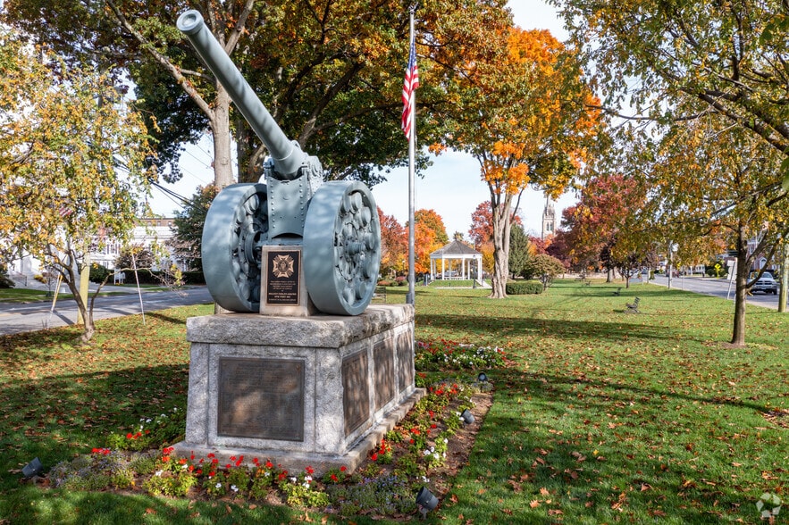 More Photos Of 71 East Ave, Norwalk Office For Lease