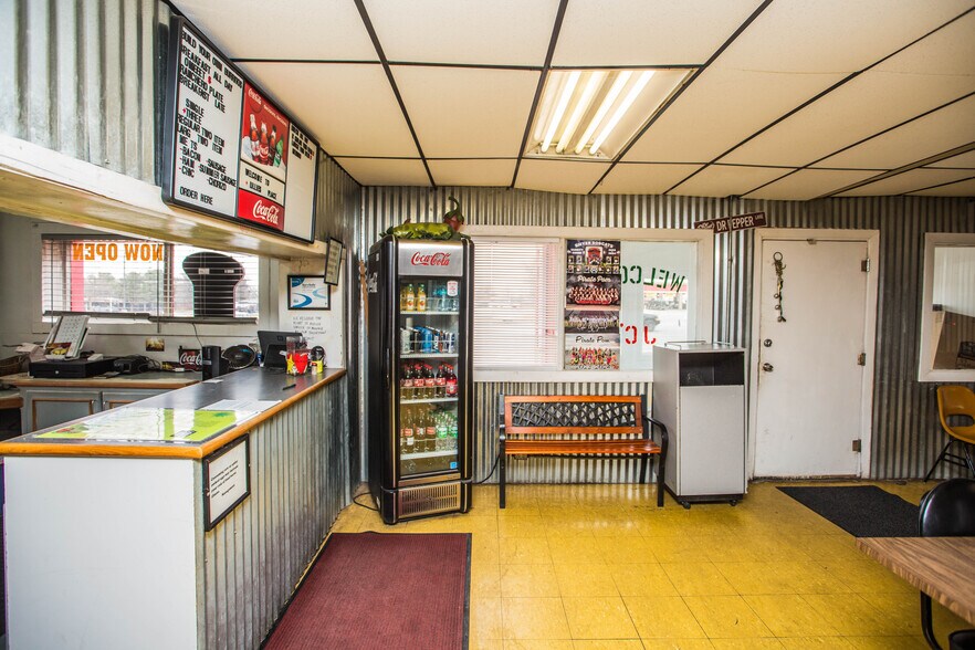 More Photos Of 6313 19th St, Lubbock Fast Food For Sale