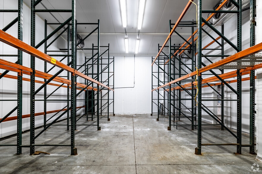 More Photos Of 190 Fountain St, Framingham Manufacturing For Sale