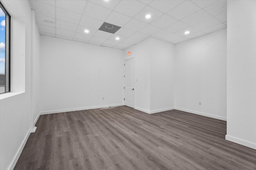 More Photos Of 26621 Cook Field Rd, Katy Office For Lease