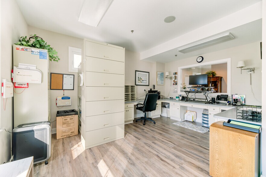 More Photos Of 3210 N Croatan Hwy, Kill Devil Hills Office Residential For Sale