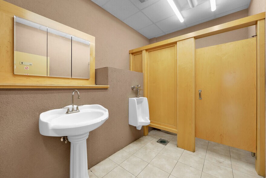 More Photos Of 174-180 Getty Ave, Clifton Warehouse For Sale