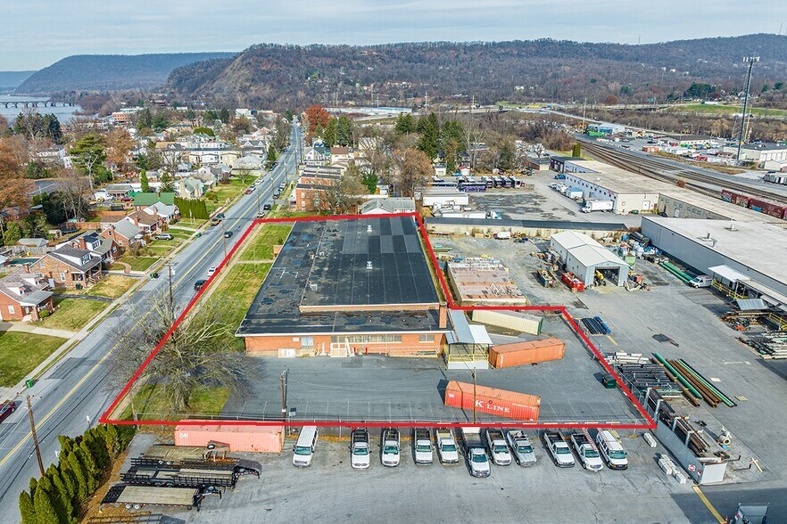 More Photos Of 4115 N 6th St, Harrisburg Warehouse For Sale