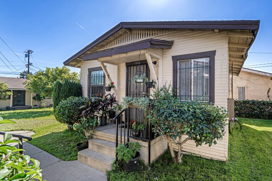 More Photos Of 720 King Ave, Wilmington Apartments For Sale