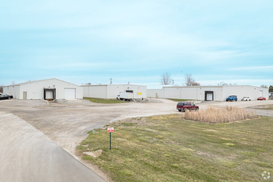 More Photos Of 12962 Eckel Junction Rd, Perrysburg Warehouse For Lease