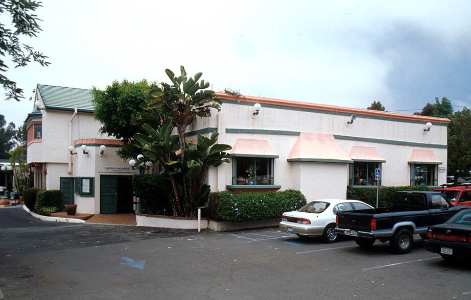 More Photos Of 3050 Pio Pico Dr, Carlsbad Restaurant For Sale