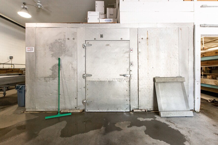 More Photos Of 16552 General Puller Hwy, Deltaville Specialty For Sale