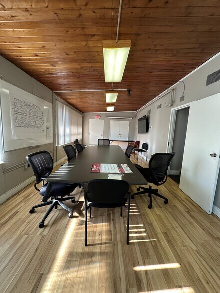 More Photos Of 2050 Morrissey Ave, Warren Manufacturing For Sale