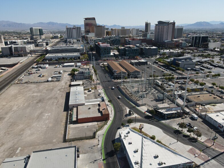 More Photos Of 710 S Main St, Las Vegas Storefront For Lease