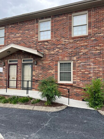 More Photos Of 725 W Main St, Jamestown Office For Lease