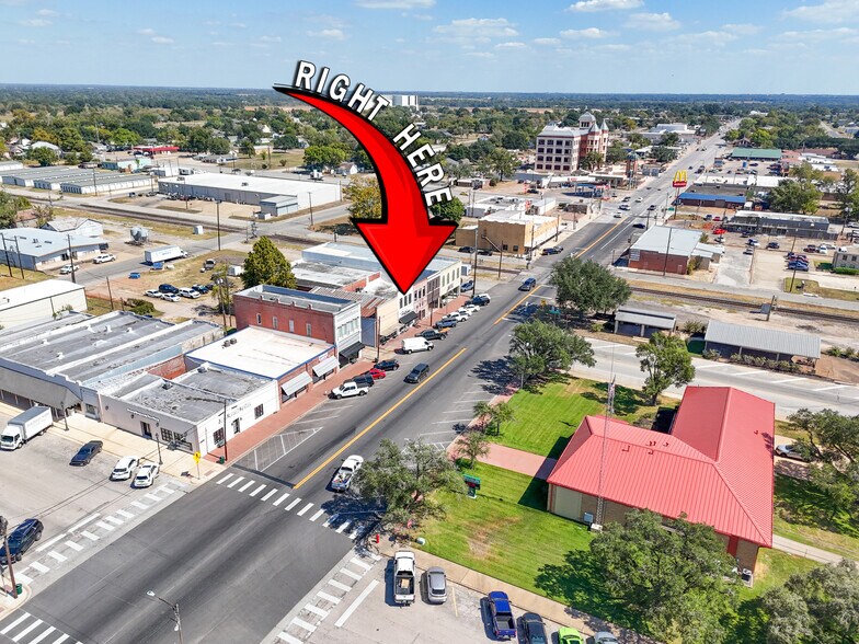 More Photos Of 1116 Austin St, Hempstead Storefront Retail Office For Sale