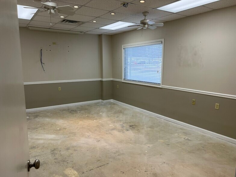 More Photos Of 6120 Airways Blvd, Chattanooga Warehouse For Lease